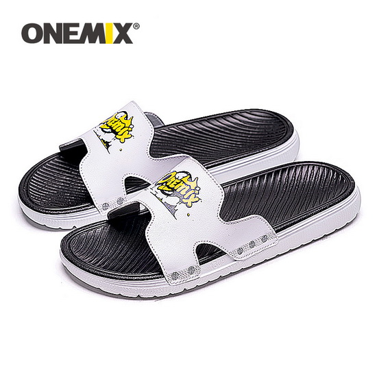 White/Black Comfortable Summer Sandals ONEMIX Beach Men's Shoes