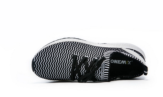 Black/White Angels & Demons Sneakers ONEMIX Men's Trekking Shoes