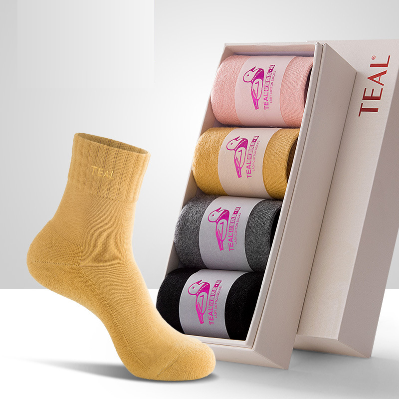 4 Pairs Comfort Cotton Winter Warm Breathable Soft Socks for Women